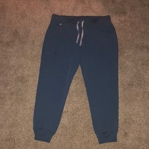 Figs scrubs Zamora Jogger Pant, color dark harbor